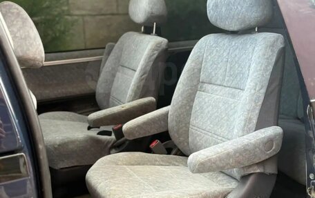 Toyota Estima III рестайлинг -2, 1995 год, 380 000 рублей, 11 фотография