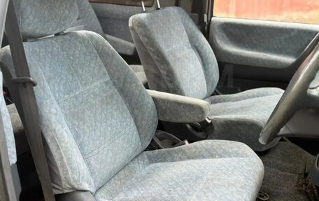 Toyota Estima III рестайлинг -2, 1995 год, 380 000 рублей, 14 фотография