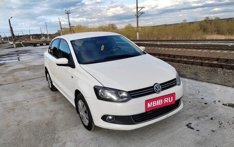 Volkswagen Polo VI (EU Market), 2011 год, 555 000 рублей, 1 фотография