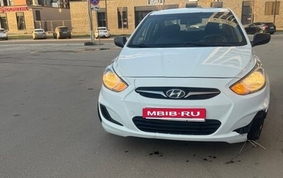 Hyundai Solaris II рестайлинг, 2012 год, 700 000 рублей, 1 фотография