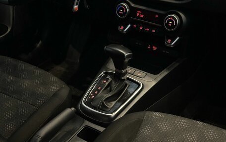 KIA Rio IV, 2018 год, 1 591 000 рублей, 12 фотография