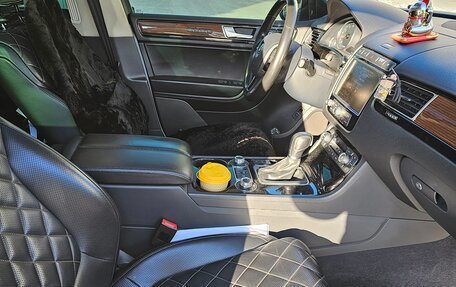 Volkswagen Touareg III, 2016 год, 3 200 000 рублей, 14 фотография