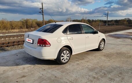 Volkswagen Polo VI (EU Market), 2011 год, 555 000 рублей, 3 фотография