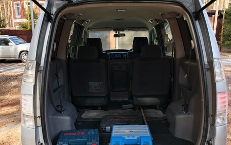 Toyota Voxy II, 2002 год, 760 000 рублей, 9 фотография