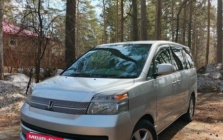 Toyota Voxy II, 2002 год, 760 000 рублей, 15 фотография