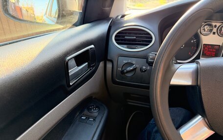 Ford Focus II рестайлинг, 2009 год, 680 000 рублей, 11 фотография