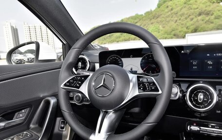 Mercedes-Benz A-Класс, 2025 год, 2 890 000 рублей, 12 фотография