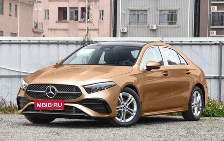 Mercedes-Benz A-Класс, 2025 год, 2 890 000 рублей, 7 фотография