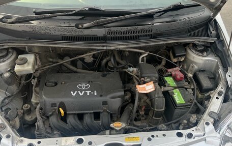 Toyota Ist II, 2004 год, 420 000 рублей, 5 фотография