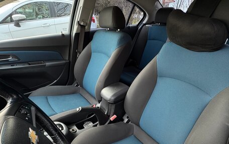 Chevrolet Cruze II, 2011 год, 610 000 рублей, 6 фотография