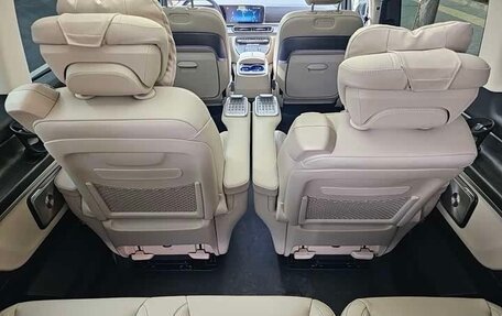 Mercedes-Benz V-Класс, 2024 год, 8 700 000 рублей, 16 фотография