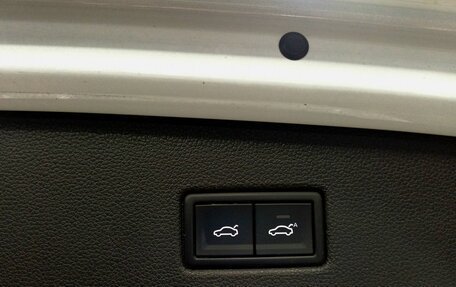 Volkswagen Tiguan II, 2019 год, 2 499 000 рублей, 11 фотография