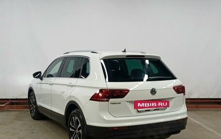 Volkswagen Tiguan II, 2019 год, 2 499 000 рублей, 7 фотография