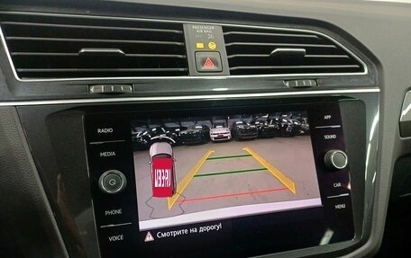 Volkswagen Tiguan II, 2019 год, 2 499 000 рублей, 17 фотография