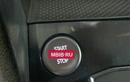 Volkswagen Tiguan II, 2019 год, 2 499 000 рублей, 18 фотография