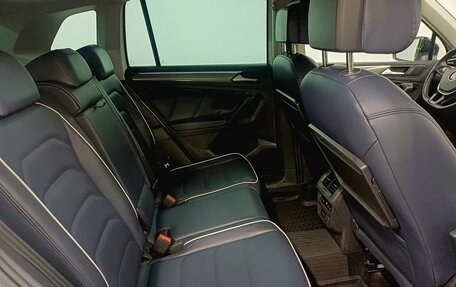 Volkswagen Tiguan II, 2019 год, 2 499 000 рублей, 25 фотография