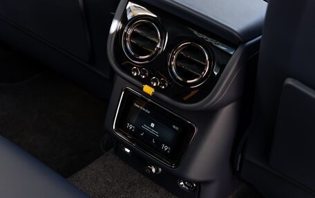 Bentley Bentayga I, 2026 год, 46 000 000 рублей, 38 фотография