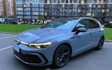 Volkswagen Golf VIII, 2022 год, 1 800 000 рублей, 1 фотография