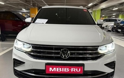 Volkswagen Tiguan II, 2023 год, 2 900 000 рублей, 1 фотография