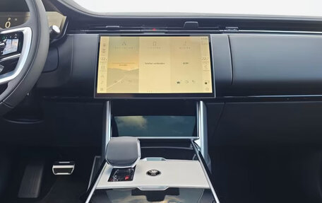 Land Rover Range Rover IV рестайлинг, 2026 год, 25 700 776 рублей, 12 фотография