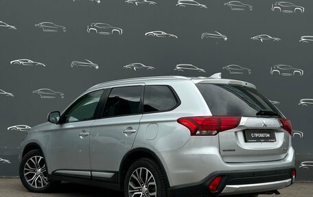 Mitsubishi Outlander III рестайлинг 3, 2018 год, 1 968 500 рублей, 4 фотография