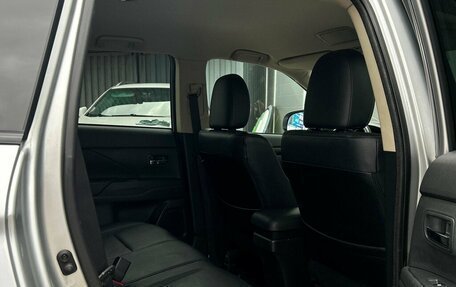 Mitsubishi Outlander III рестайлинг 3, 2018 год, 1 968 500 рублей, 9 фотография