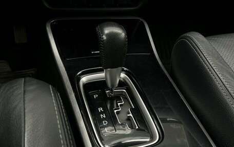 Mitsubishi Outlander III рестайлинг 3, 2018 год, 1 968 500 рублей, 18 фотография