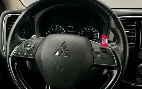 Mitsubishi Outlander III рестайлинг 3, 2018 год, 1 968 500 рублей, 22 фотография