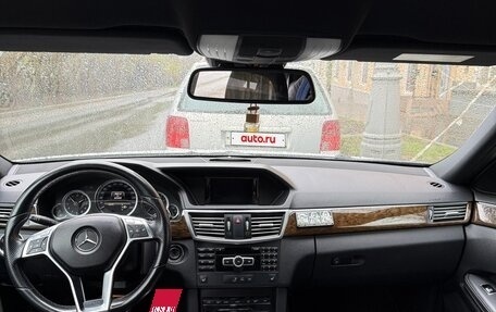 Mercedes-Benz E-Класс, 2012 год, 1 750 000 рублей, 2 фотография