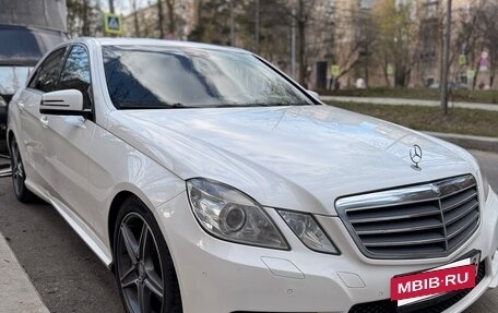 Mercedes-Benz E-Класс, 2012 год, 1 750 000 рублей, 8 фотография