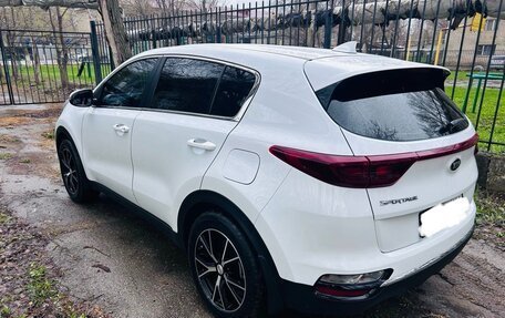 KIA Sportage IV рестайлинг, 2020 год, 2 400 000 рублей, 12 фотография