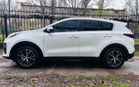 KIA Sportage IV рестайлинг, 2020 год, 2 400 000 рублей, 14 фотография