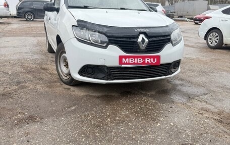 Renault Logan II, 2017 год, 380 000 рублей, 2 фотография