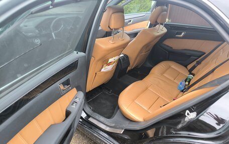 Mercedes-Benz E-Класс, 2012 год, 2 000 000 рублей, 8 фотография