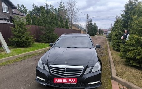 Mercedes-Benz E-Класс, 2012 год, 2 000 000 рублей, 6 фотография