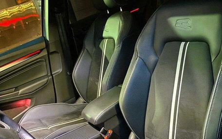 Volkswagen Golf VIII, 2022 год, 1 800 000 рублей, 10 фотография