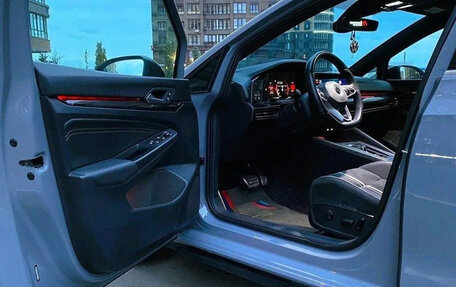 Volkswagen Golf VIII, 2022 год, 1 800 000 рублей, 7 фотография