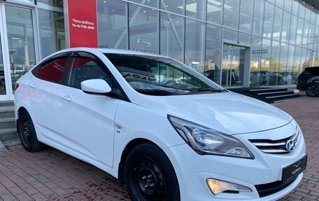 Hyundai Solaris II рестайлинг, 2016 год, 890 000 рублей, 3 фотография