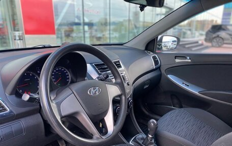 Hyundai Solaris II рестайлинг, 2016 год, 890 000 рублей, 8 фотография