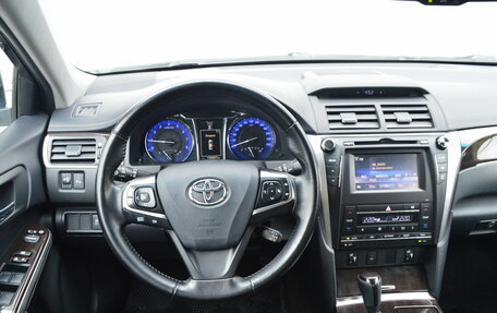 Toyota Camry, 2016 год, 1 950 000 рублей, 6 фотография