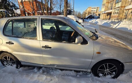 Volkswagen Polo III рестайлинг, 1998 год, 200 000 рублей, 3 фотография