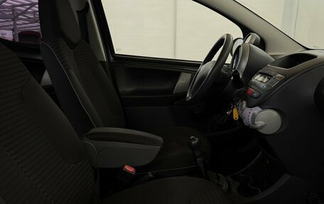 Peugeot 107 I рестайлинг, 2012 год, 385 000 рублей, 10 фотография