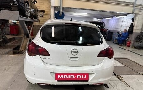 Opel Astra J, 2011 год, 599 000 рублей, 8 фотография