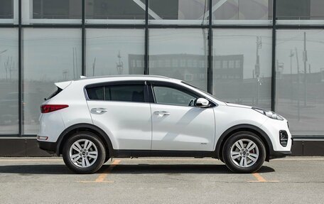 KIA Sportage IV рестайлинг, 2017 год, 1 700 000 рублей, 8 фотография