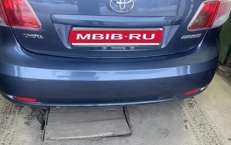 Toyota Avensis III рестайлинг, 2009 год, 1 040 000 рублей, 4 фотография