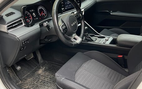 KIA K5, 2022 год, 2 700 000 рублей, 8 фотография