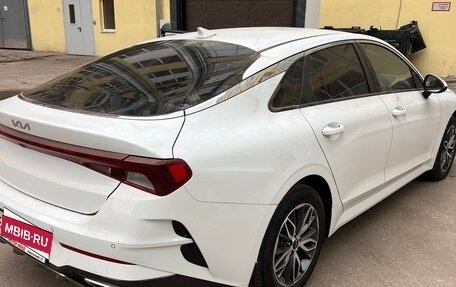 KIA K5, 2022 год, 2 700 000 рублей, 3 фотография