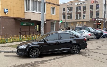 Volkswagen Jetta VI, 2014 год, 880 000 рублей, 2 фотография