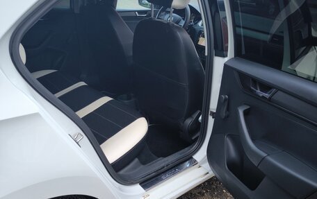 Skoda Rapid I, 2018 год, 1 350 000 рублей, 9 фотография