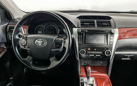 Toyota Camry, 2012 год, 1 747 000 рублей, 12 фотография
